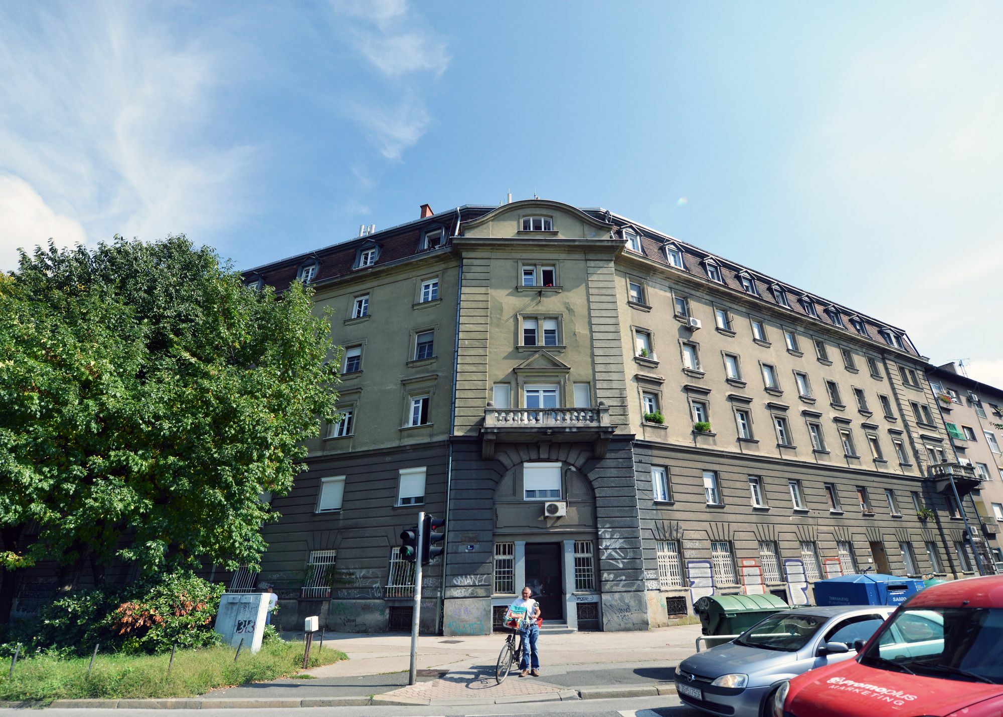 Block Apartment Загреб Екстериор снимка